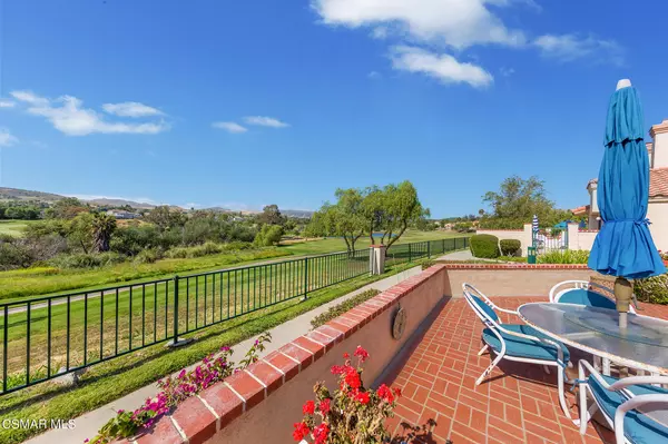 326 Country Club Drive #E, Simi Valley, CA 93065