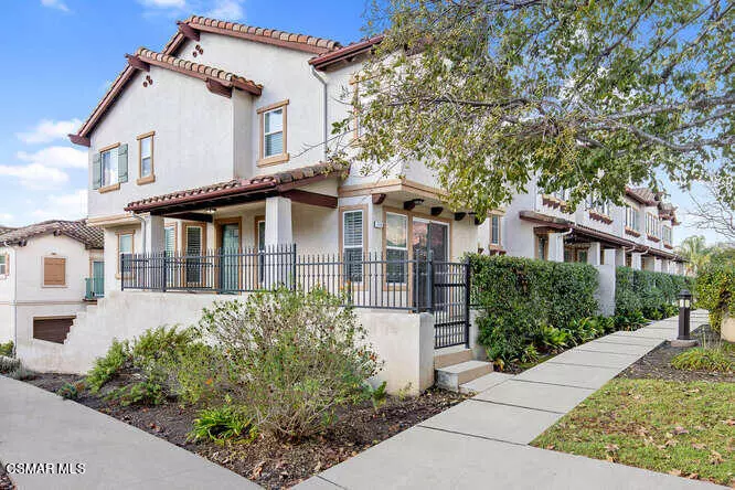 240 Via Antonio, Newbury Park, CA 91320