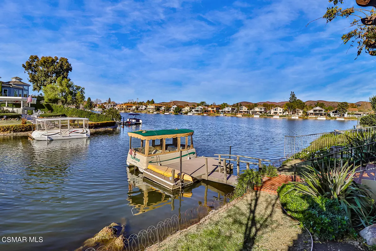 Westlake Village, CA 91361,2419 Topsail Circle