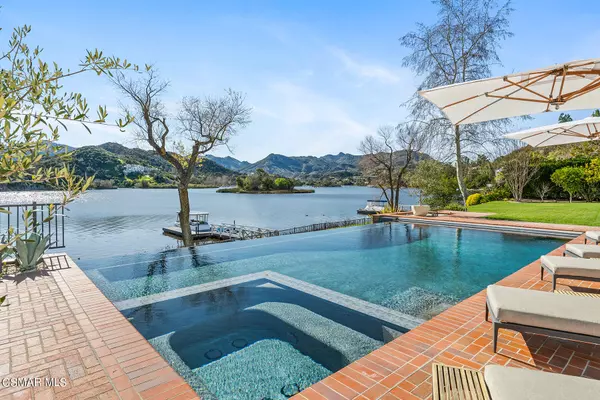 Lake Sherwood, CA 91361,784 Lake Sherwood Drive