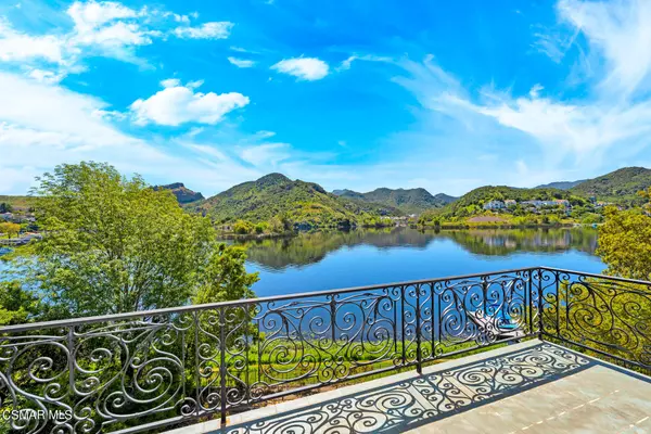 Westlake Village, CA 91361,474 Lake Sherwood Drive