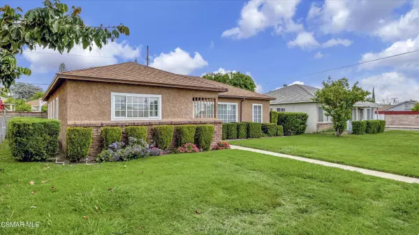 Northridge, CA 91325,8008 White Oak Avenue