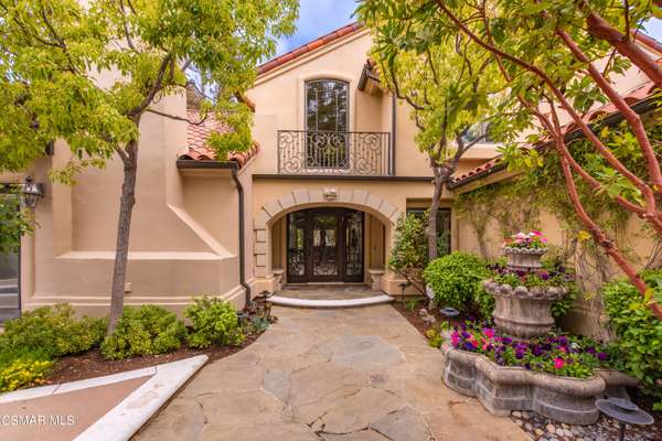 4901 Pathfinder Avenue, Westlake Village, CA 91362