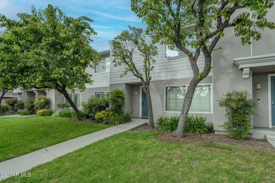 10220 Zelzah Avenue #3, Northridge, CA 91325