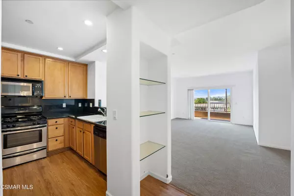 Northridge, CA 91325,9610 Zelzah Avenue #311