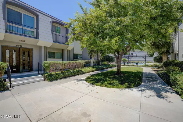 Woodland Hills, CA 91367,6031 Fountain Park Lane #3