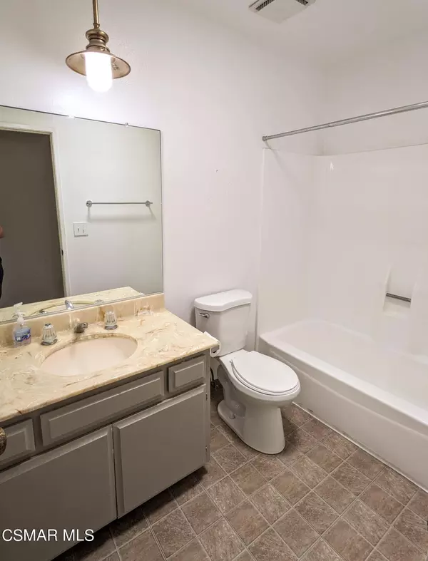 1914 Corinth Avenue #205, Los Angeles, CA 90025