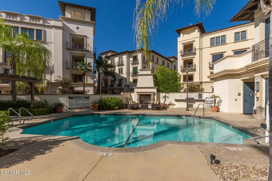 23500 Park Sorrento #C31, Calabasas, CA 91302