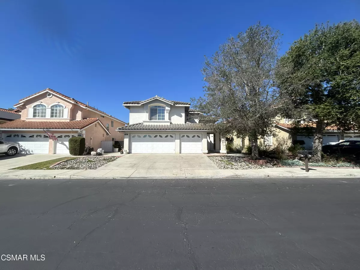 Newbury Park, CA 91320,1407 Oak Trail Street