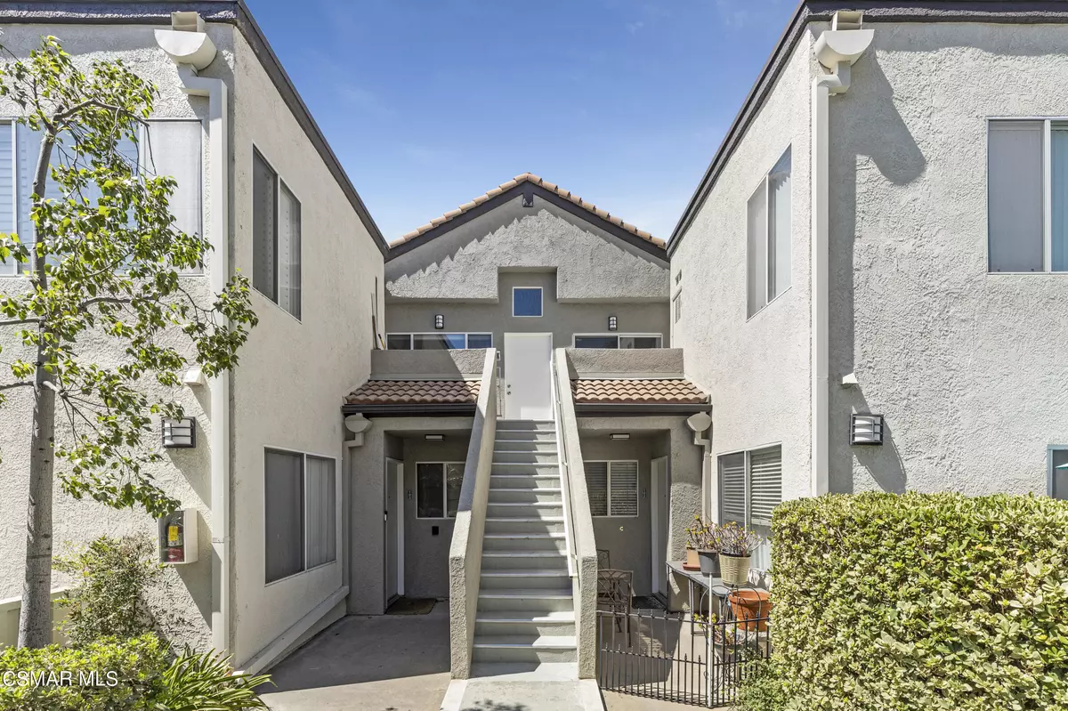 Newhall, CA 91321,24420 Flaxwood Lane #203