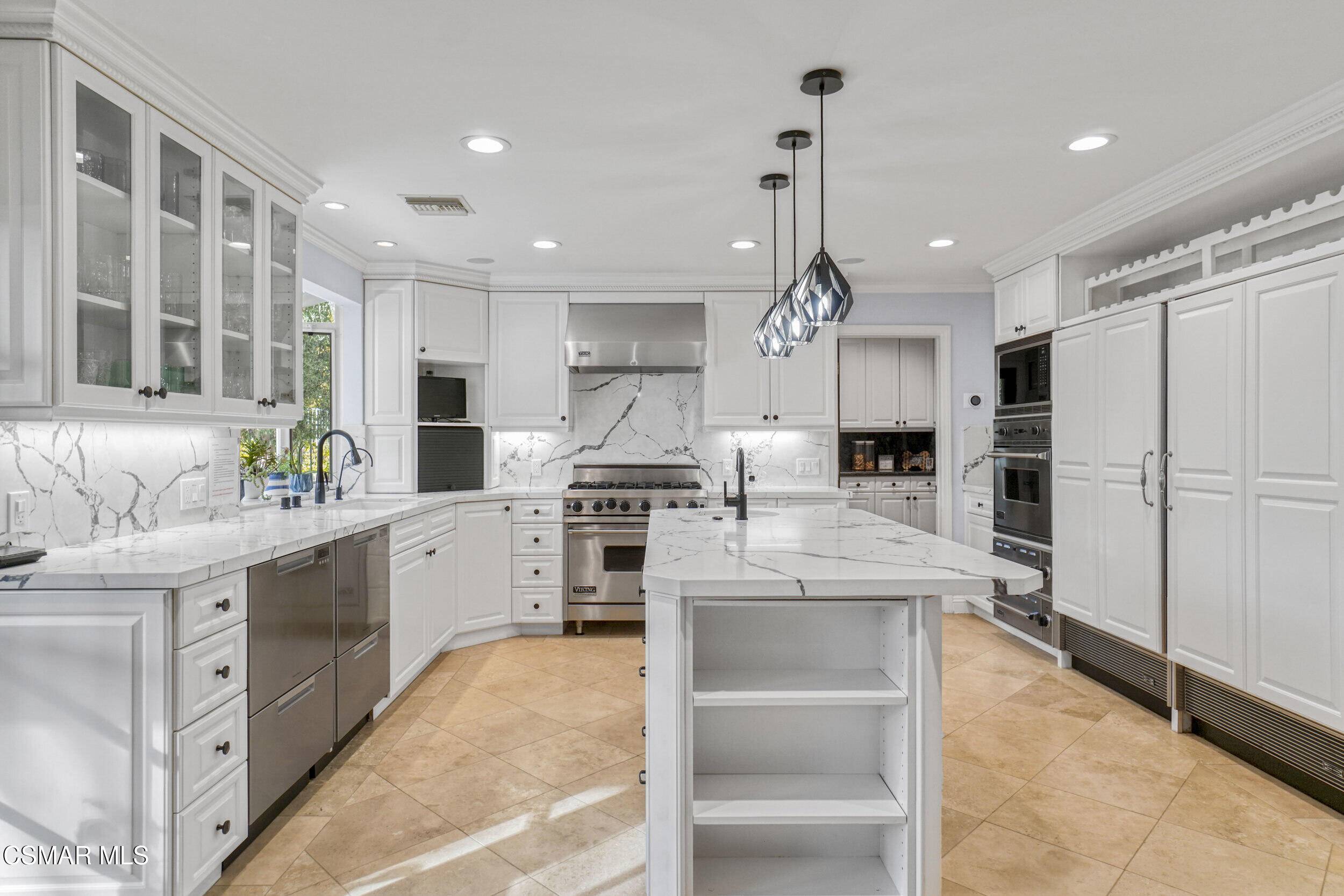 Bell Canyon, CA 91307,1 Cinch Road