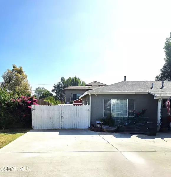 8132 Jumilla Avenue, Canoga Park, CA 91306