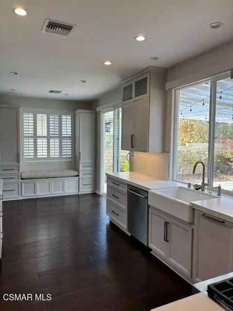 Newbury Park, CA 91320,4525 Camino De Las Estrellas