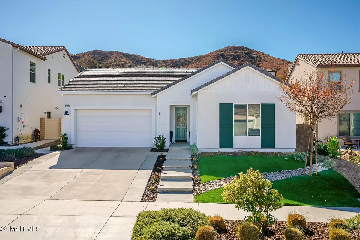 Canyon Country, CA 91387,18744 Big Cedar Drive