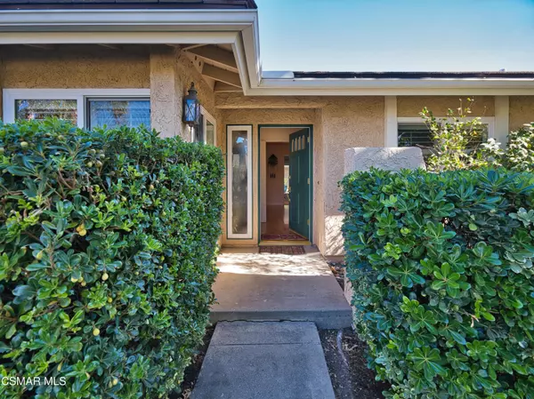 2210 Portola Lane, Westlake Village, CA 91361