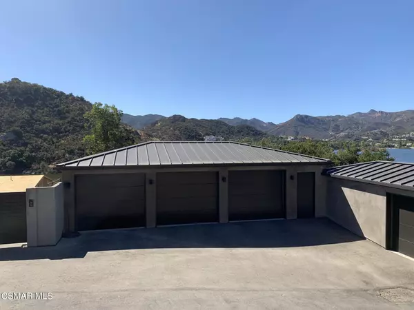 Lake Sherwood, CA 91361,844 Lake Sherwood Drive