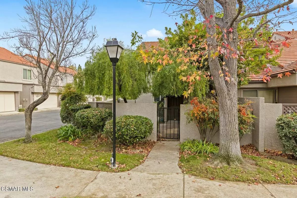 Westlake Village, CA 91362,865 Via Colinas