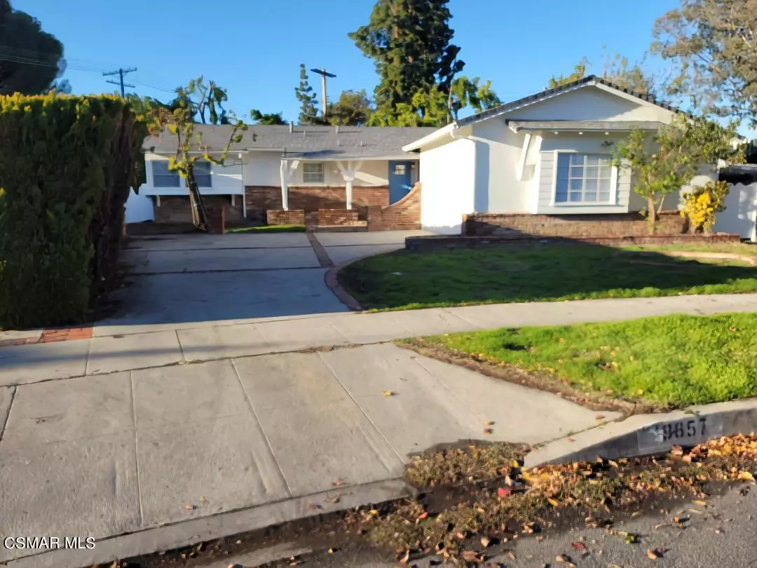 Winnetka, CA 91306,19857 Leadwell Street