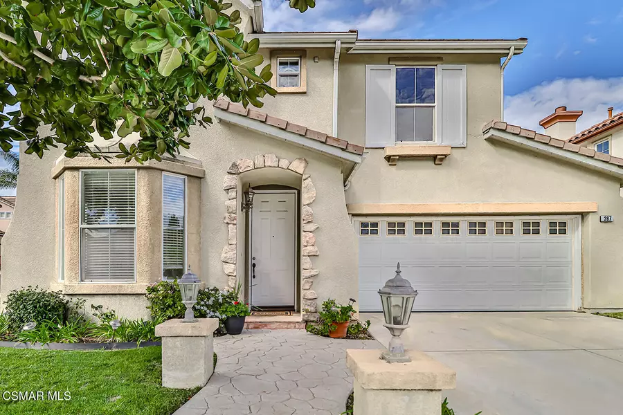 287 Canyon Breeze Court, Simi Valley, CA 93065