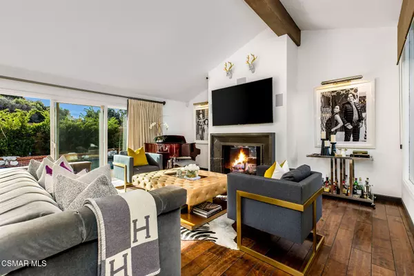 Westlake Village, CA 91361,2004 Bridgegate Court