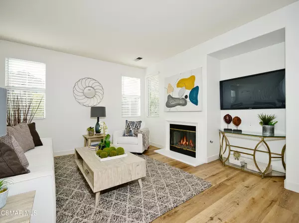Thousand Oaks, CA 91362,3127 La Casa Court