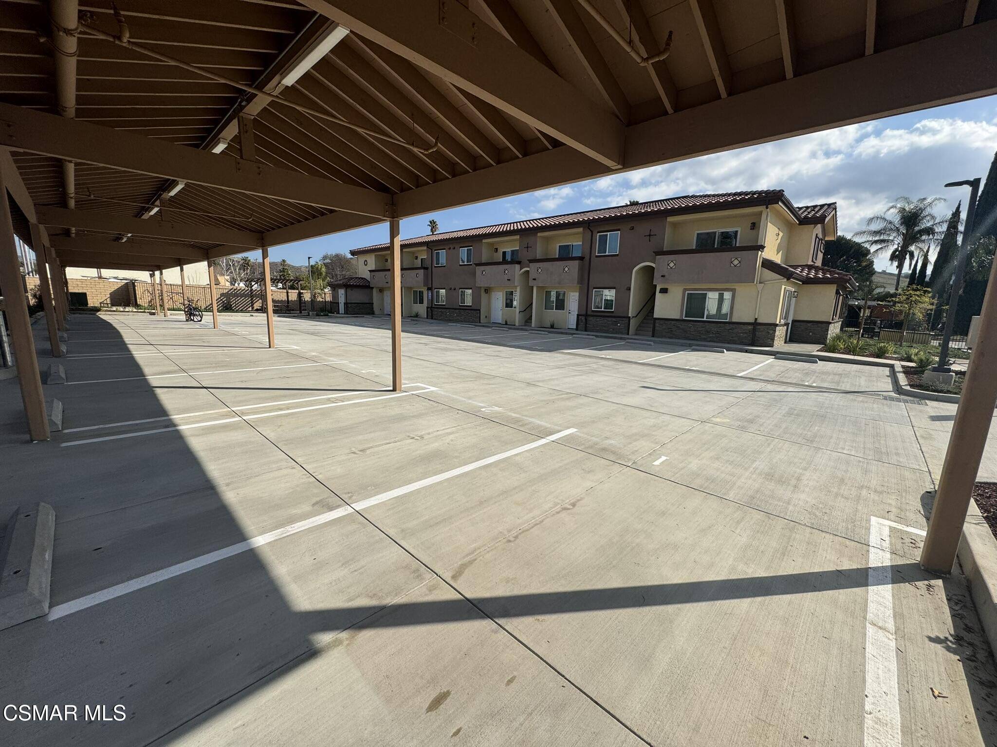 Simi Valley, CA 93063,1850 Buyers Street #201