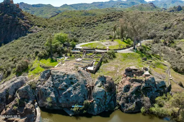 Agoura Hills, CA 91301,28801 S Lakeshore Drive