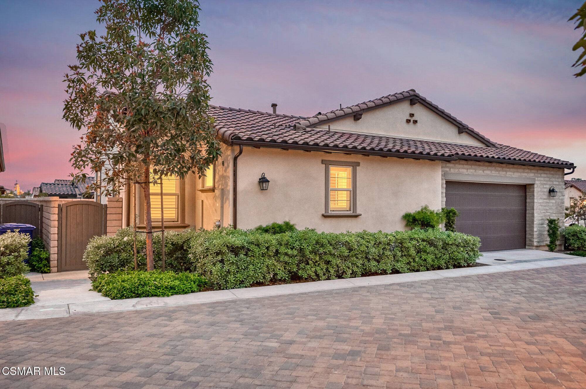 Camarillo, CA 93012,2424 Quartsite Drive