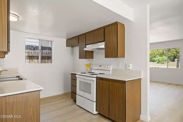 Ojai, CA 93023,309 Lark Ellen Avenue