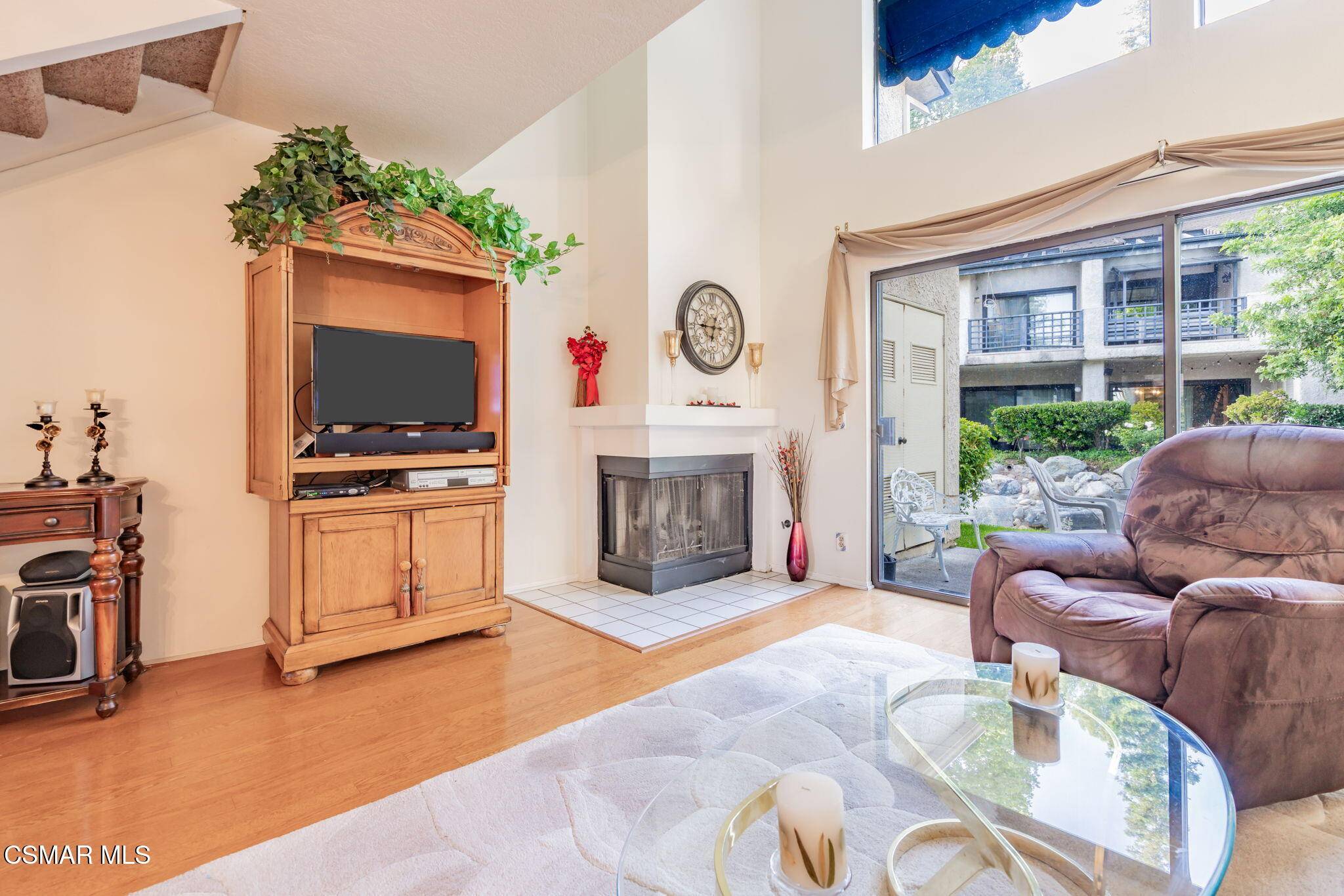 Agoura Hills, CA 91301,5704 Skyview Way #E