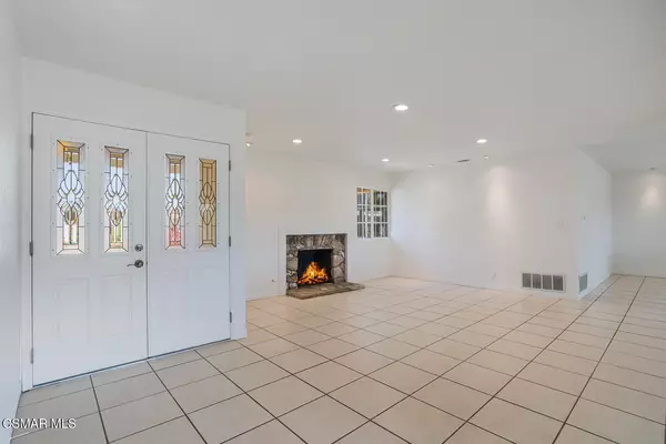 Thousand Oaks, CA 91360,86 Teasdale Street