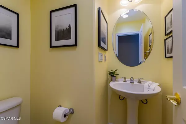 Camarillo, CA 93012,3343 Shadetree Way