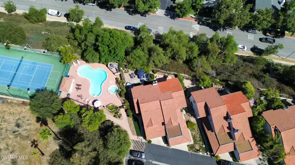 Calabasas, CA 91302,5964 Ruthwood Drive