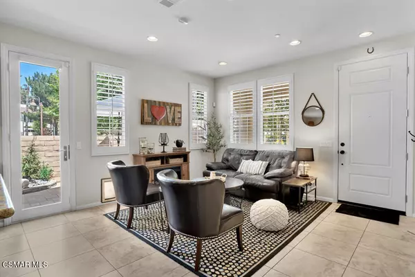 Simi Valley, CA 93065,2966 Encina Lane
