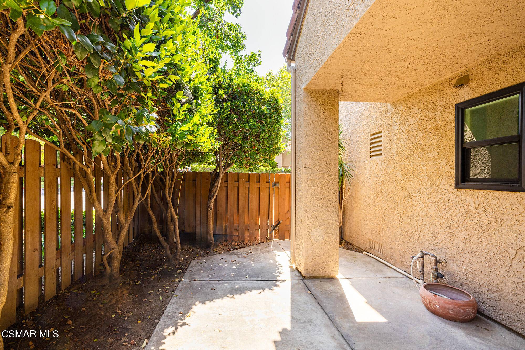 Simi Valley, CA 93063,5813 Cochran Street