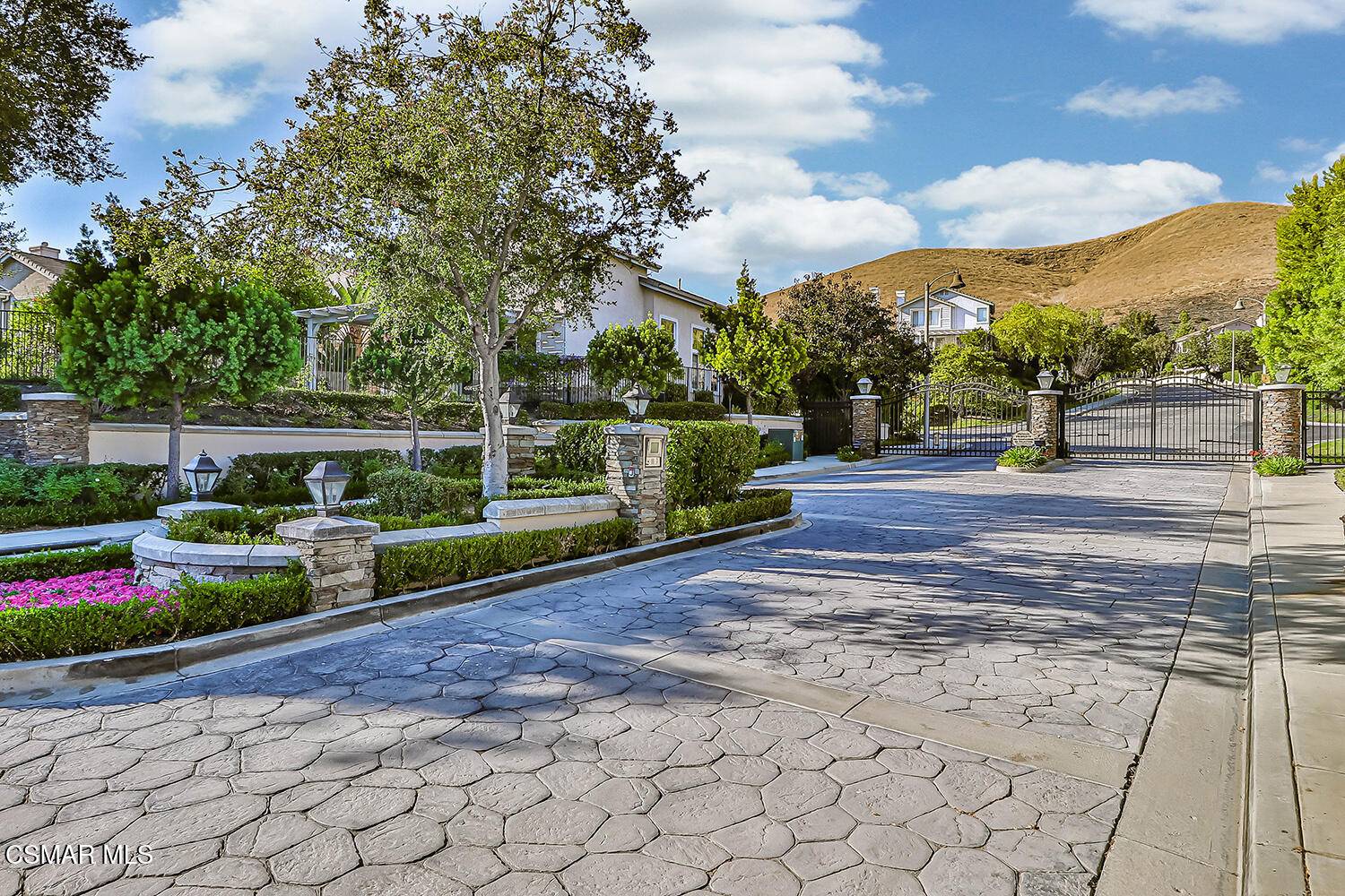 Thousand Oaks, CA 91362,3030 Hollycrest Avenue