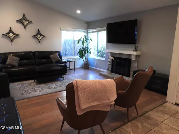 Thousand Oaks, CA 91360,619 Calle Del Sur