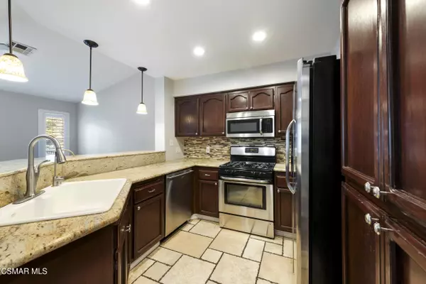 Westlake Village, CA 91362,3388 Holly Grove Street