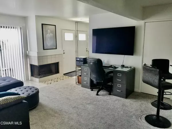 Simi Valley, CA 93065,2506 Chandler Avenue #255