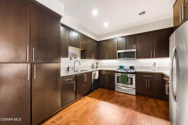 Toluca Lake, CA 91602,10878 Bloomfield Street #107