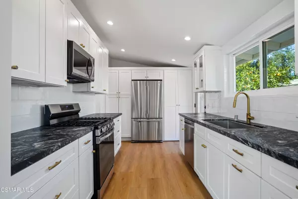 West Hills, CA 91304,7806 Kentland Avenue