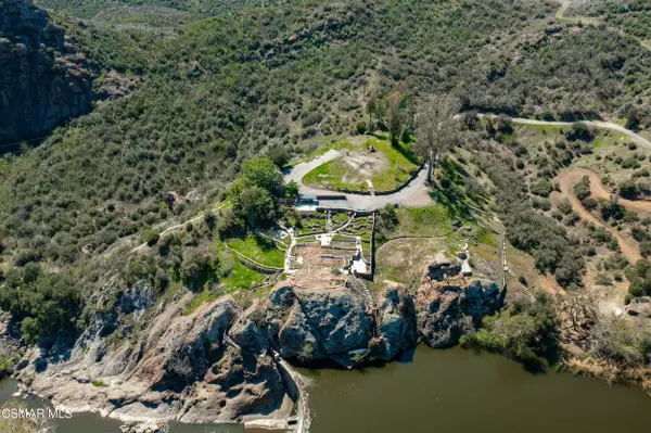 Agoura Hills, CA 91301,28805 S Lakeshore Drive