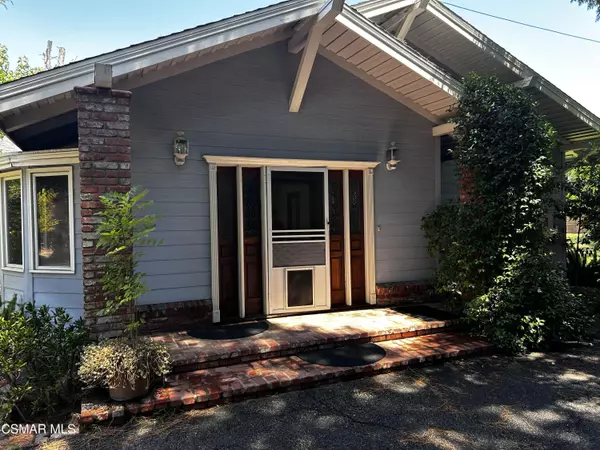 23153 Oxnard Street, Woodland Hills, CA 91367