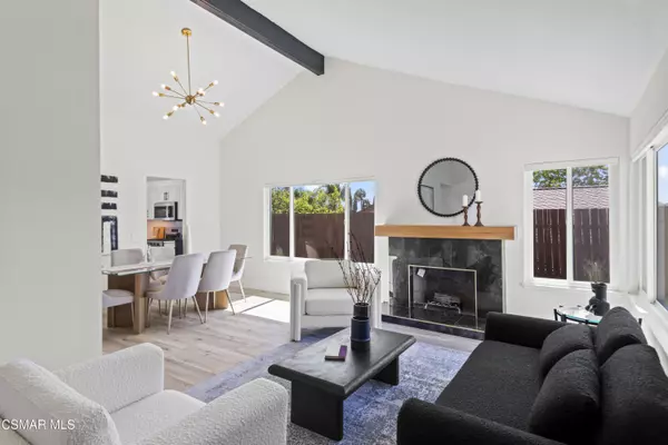 Thousand Oaks, CA 91360,416 Camino Dos Palos