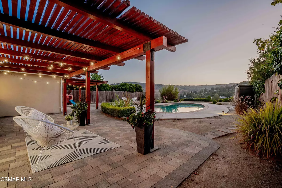 Calabasas, CA 91302,5839 Parkmor Road