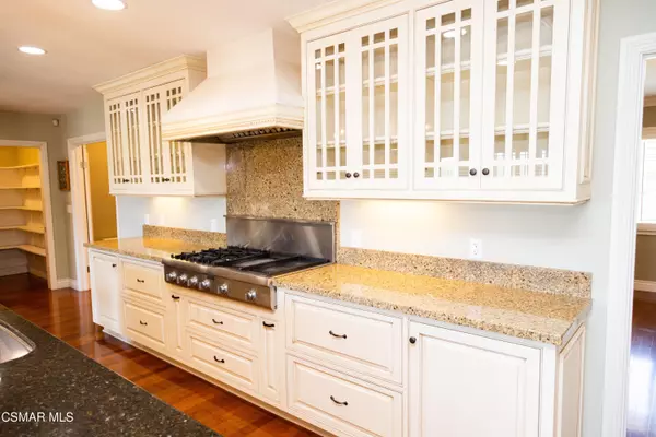 Thousand Oaks, CA 91360,385 Somerset Circle