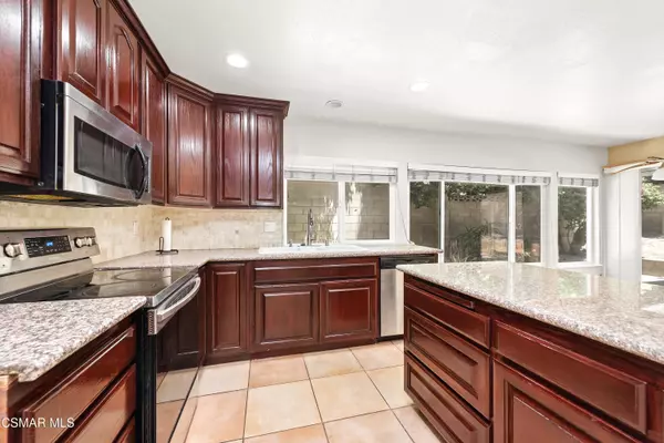 Simi Valley, CA 93063,2228 Sequoia Avenue
