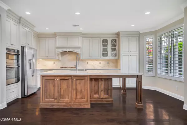 Thousand Oaks, CA 91362,3044 Ferncrest Place