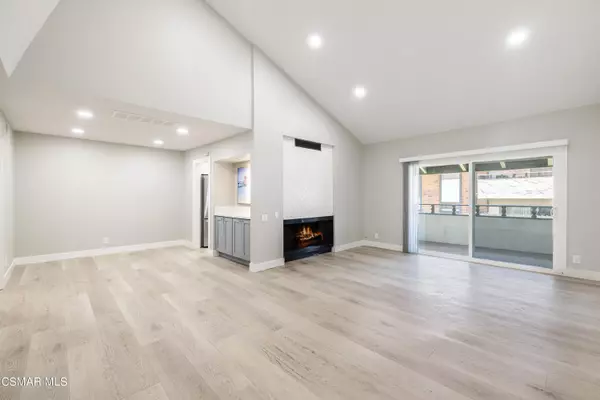 Westlake Village, CA 91361,31535 Lindero Canyon Road #11