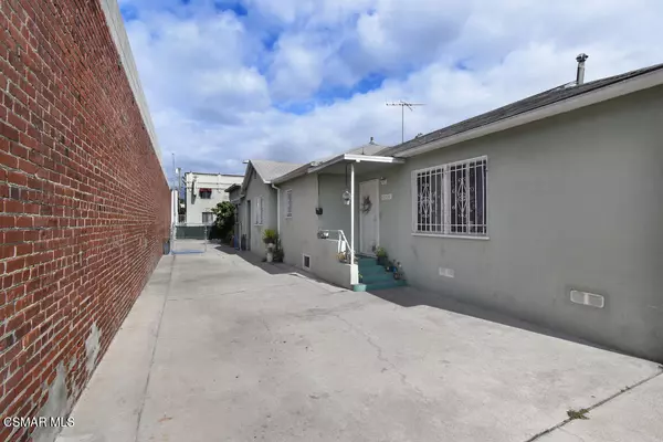 Los Angeles, CA 90038,1041 Wilcox Avenue